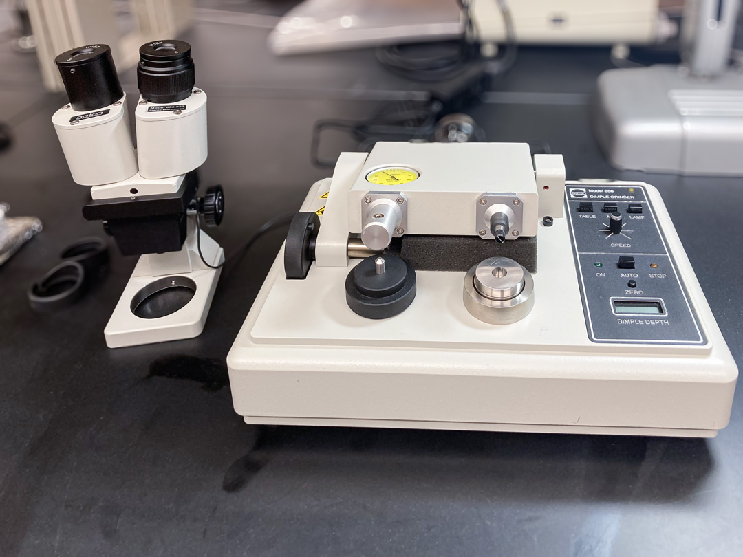 Gatan Model 656 Dimple Grinder