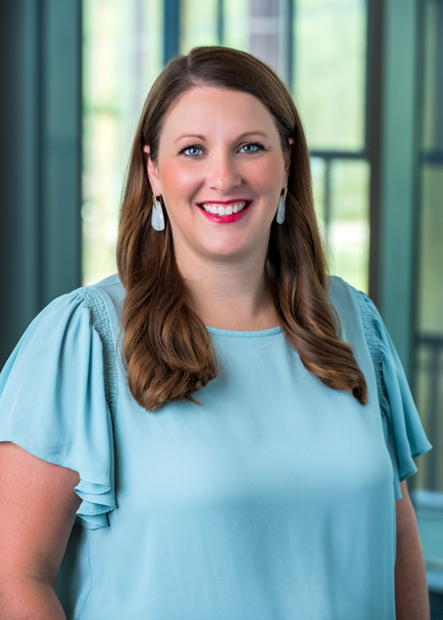 Julianna Richard headshot