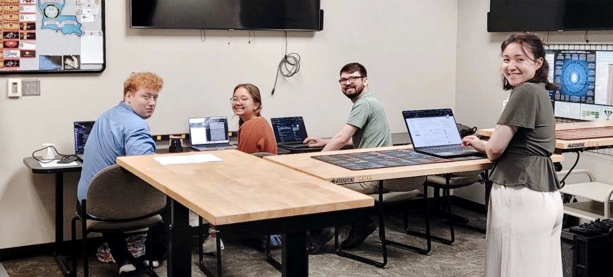 Abby Debenport and other SFS students